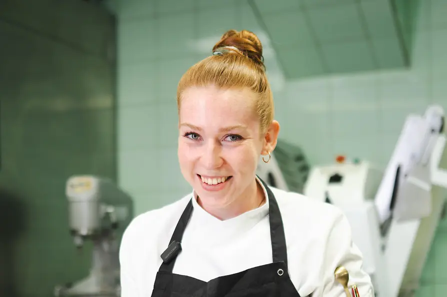 Chef-Patissière Natalie Stebbing im Hotel Sacher