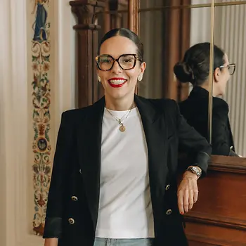 Business portrait of Stefanie Marik, General Manager of Boutique Hotel Motto.