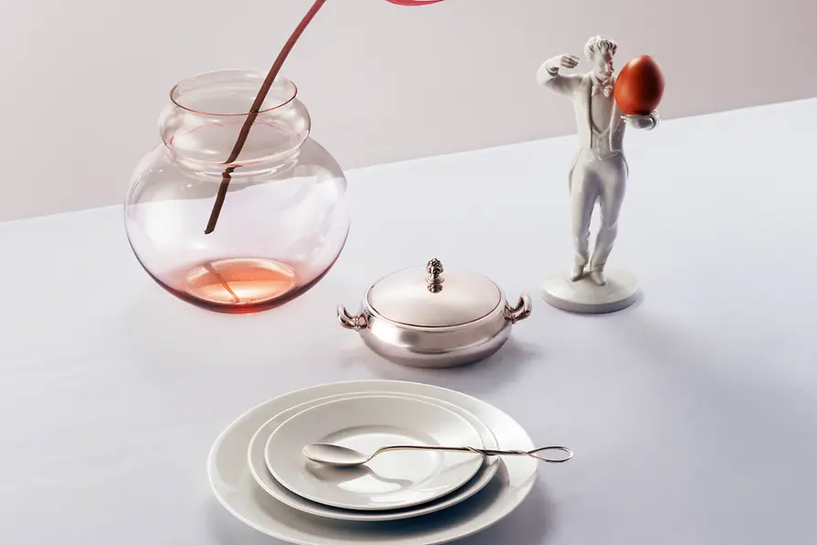 Tableware: J. & L. Lobmeyr, Augarten porcelain, Jarosinski & Vaugoin