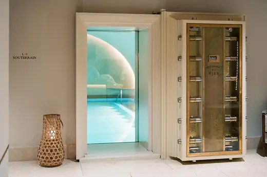 Vault door in the Arany Spa at Park Hyatt Vienna next to the pool area.