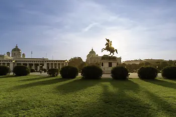 Heldenplatz, Ansicht der Reiterstatue des Erzherzog Karl