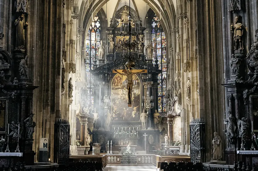 WienTourismus / Gregor Hofbauer St. Stephen's Cathedral, interior view