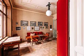 Sigmund Freud's waiting room