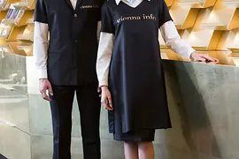 © Rainer Fehringer Dienstkleidung neue Tourist Info