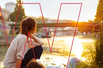 Couple at the Donaukanal