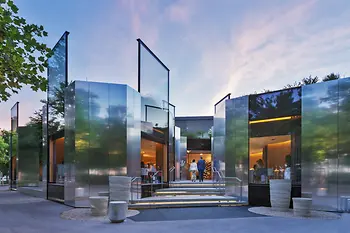 Restaurant Steirereck, Aussenansicht, Gäste