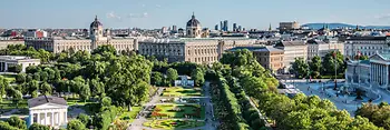 Blick auf den Volksgarten, das Naturhistorisches und Kunsthistorisches Museum und das Parlament