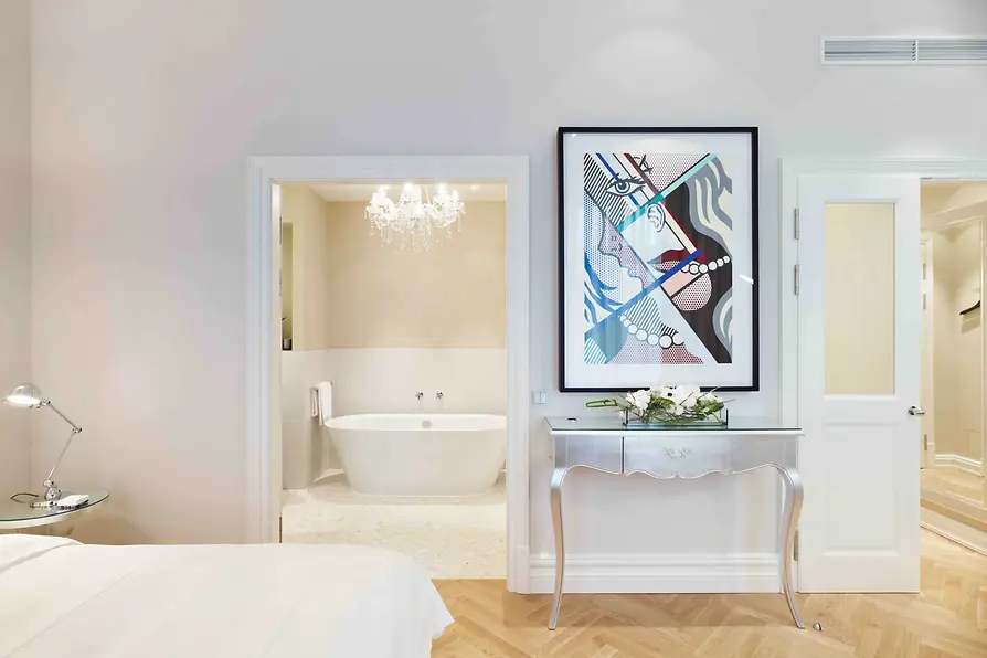 Sans Souci hotel room suite with painting by Roy Liechtenstein