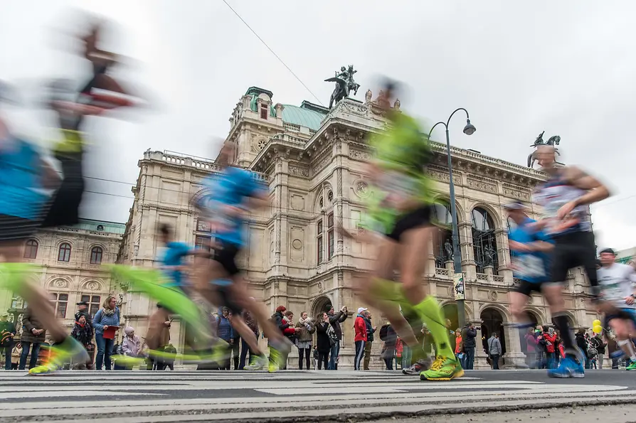Vienna City Marathon, State Opera House