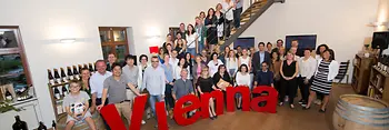 Gruppenfoto der Vienna Experts, die der WienTourismus zum zehnjährigen Jubiläum seines „Vienna Experts Club International“ nach Wien eingeladen hatte