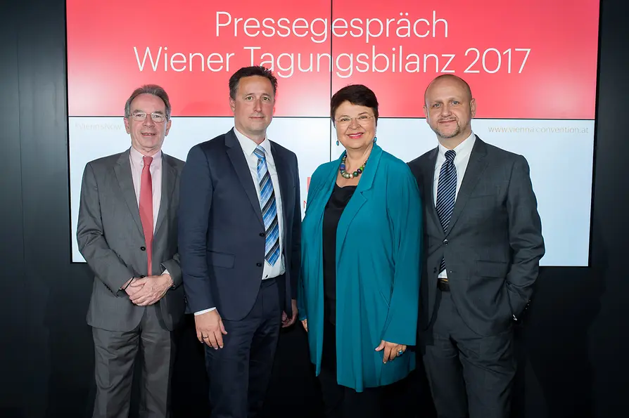 PID/ Bohmann Wiener Tagungs-Bilanz 2017, Christian Mutschlechner, Markus Grießler, Renate Brauner, Norbert Kettner (vlnr)