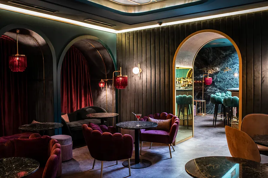 Tina Herzl Hotel Josefine, Barfly’s Club: interior view