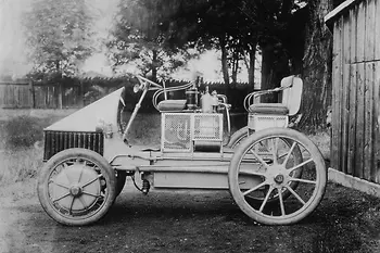 Hybrid car, Porsche Semper Vivus, year of construction 1900 