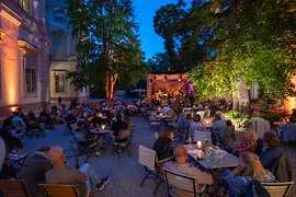 Sommerrhapsodie im Garten vom Palais Liechtenstein