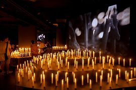 Mythos Mozart, interior view, candles