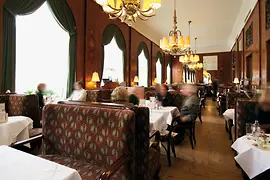 Café Landtmann, interior view, guests