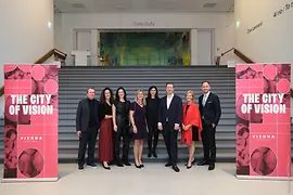 Gruppenfoto von WTV Mitarbeitenden beim Event in Paris