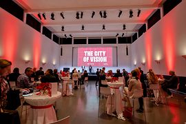 Presentation of The City of Vision at the B2B Highlight Event in Zürich
