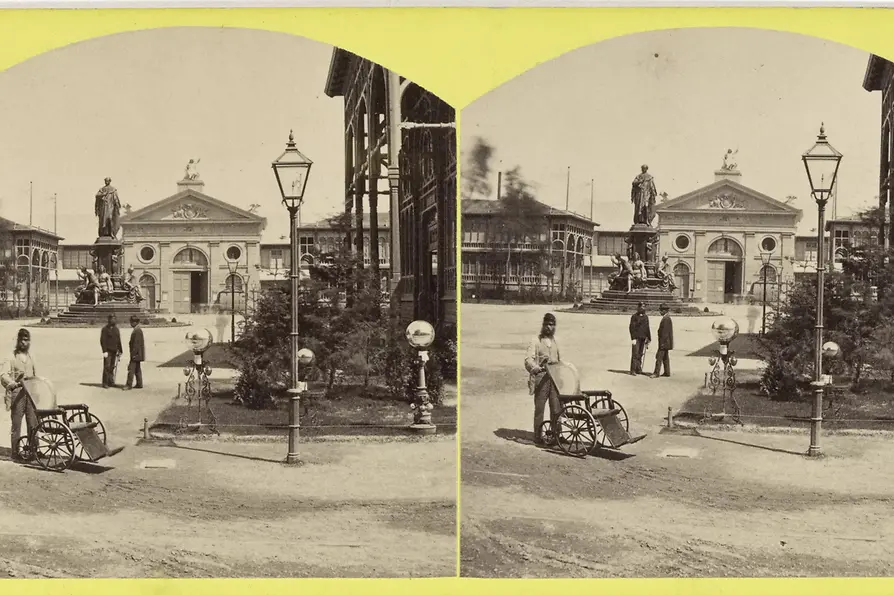 Wiener Weltausstellung, Foto: Maximiliansplatz mit Rollwagen im Vordergrund