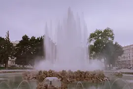 High jet fountain, Schwarzenbergplatz