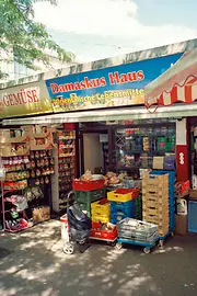 Meidlinger market, market stalls