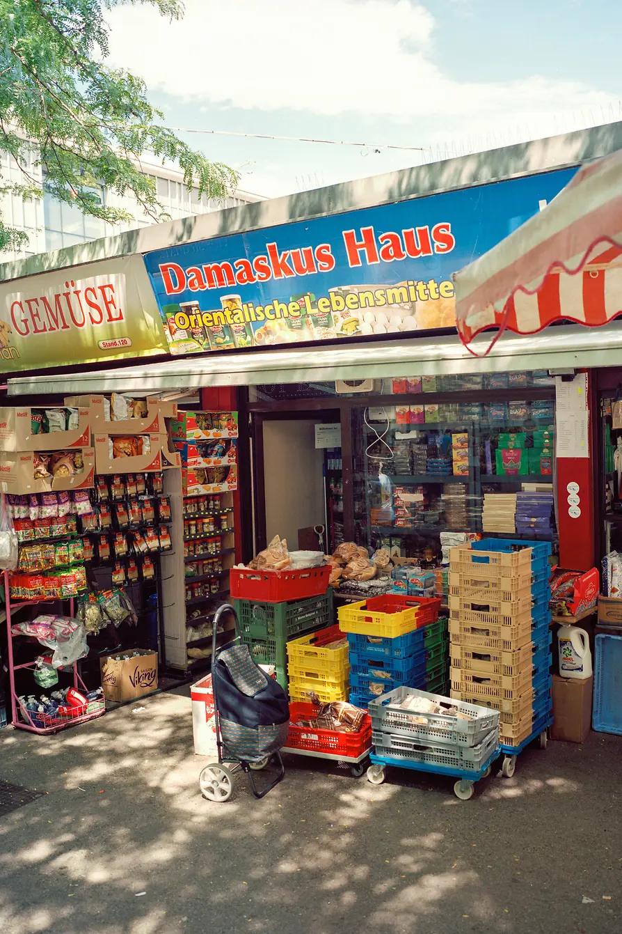 Meidlinger market, market stalls