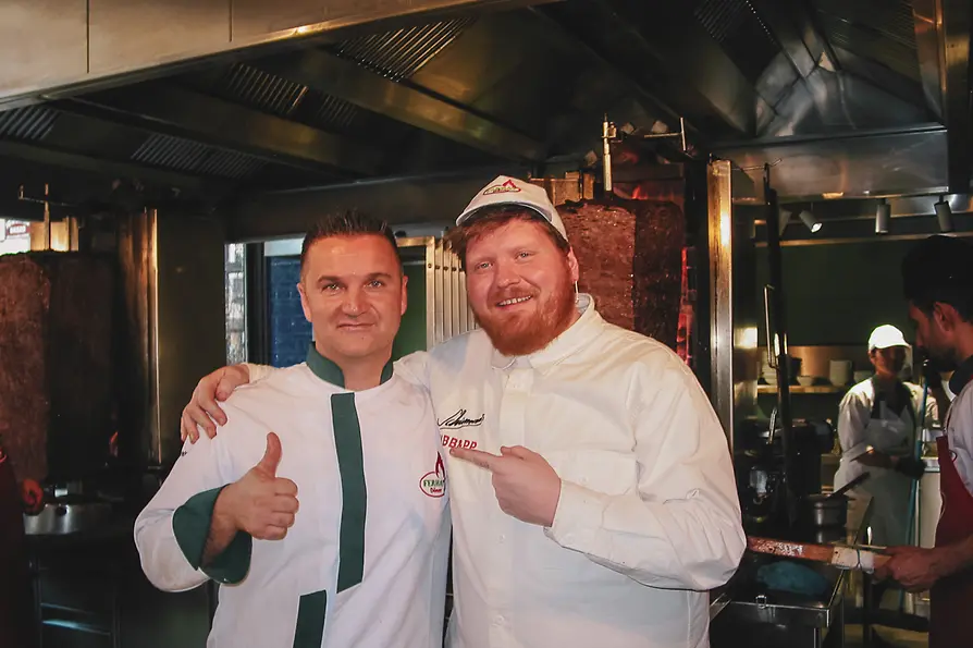 Thomas Scharf Lukas Mraz mit Ferhat Yildirim