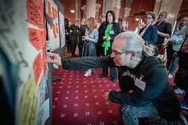 Menschen bei einem Workshop