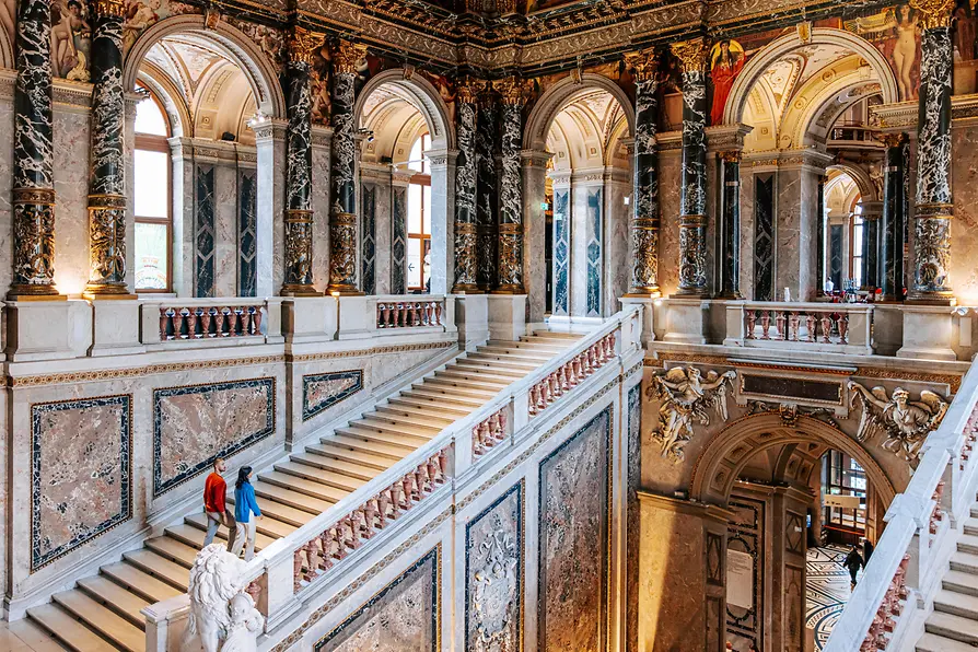 Steps up to the Kunsthistorisches Museum