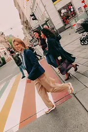 Spazieren, Mariahilfer Straße, Regenbogen