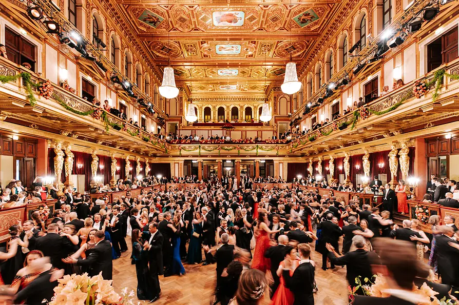 Vienna, Ball of the Vienna Philharmonic, Musikverein, Golden Hall, dancing couples