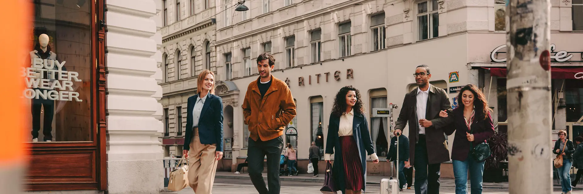 Spaziergänger auf der Mariahilfer Straße